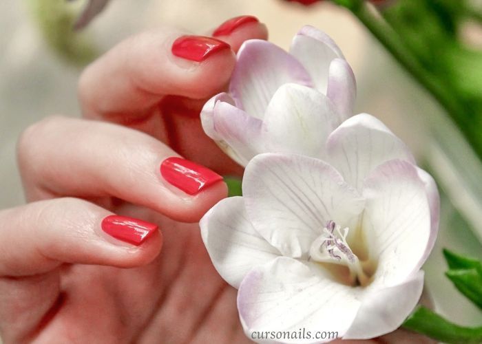 Consejos para fortalecer uñas quebradizas