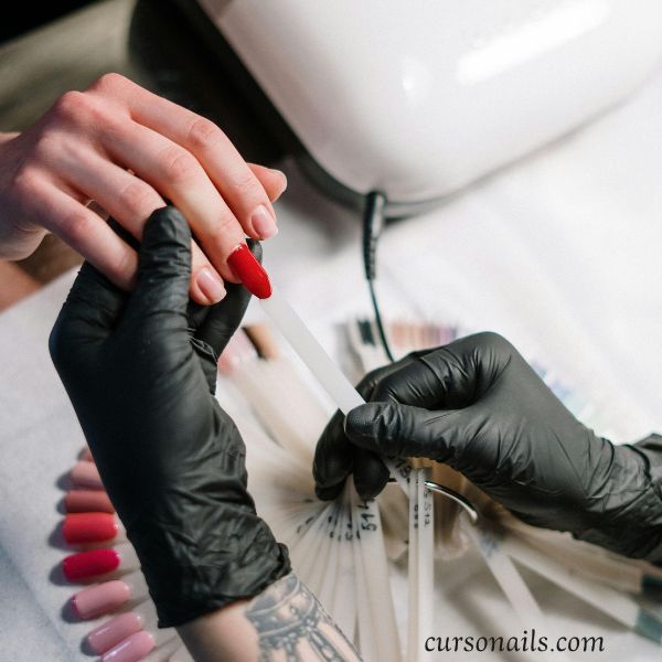 Qué precio tiene un curso de uñas certificado online